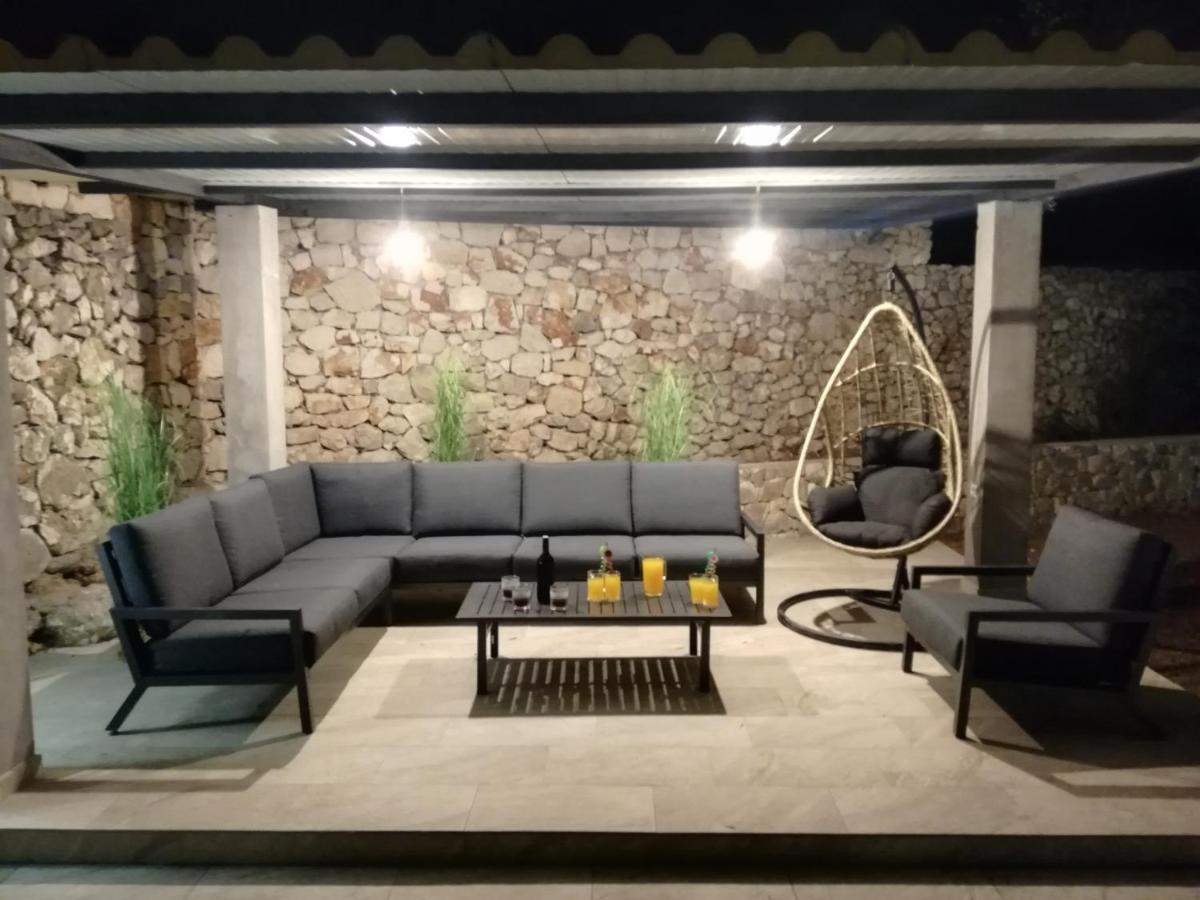 Olive Tree - House With Pool